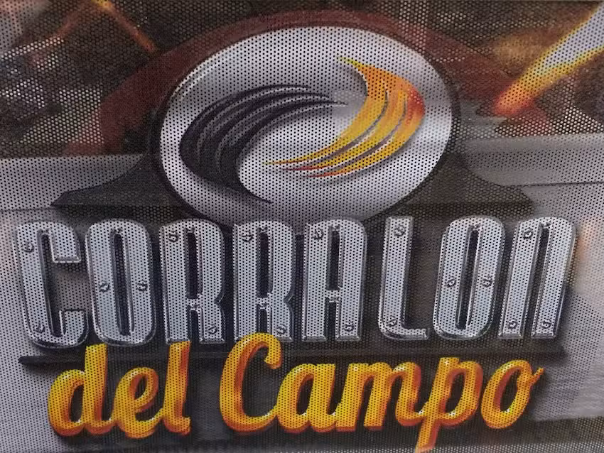 Corral&oacute;n Del Campo