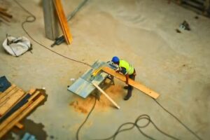 CORRALON EL CRUCE SRL DE EDUARDO DI POMPO