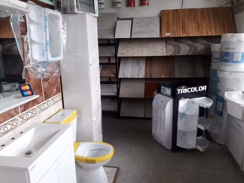 CORRALON Y FERRETERIA &laquo;PICHON&raquo;