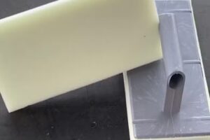 D Y M Ferreter&iacute;a