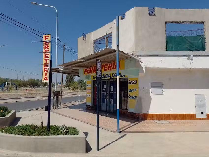 DEL TRABAJADOR FERRETERIA