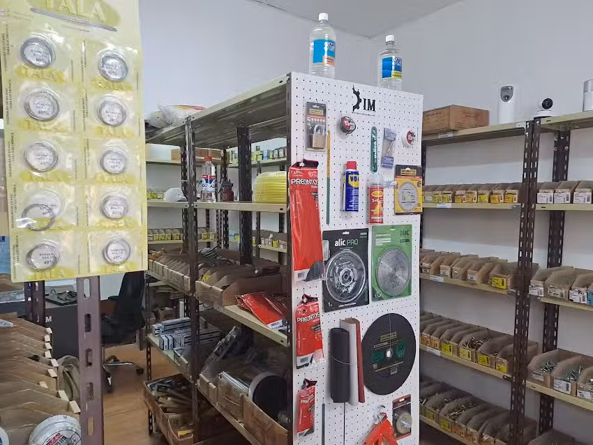 DIM SRL Buloneria y Ferreter&iacute;a Industrial