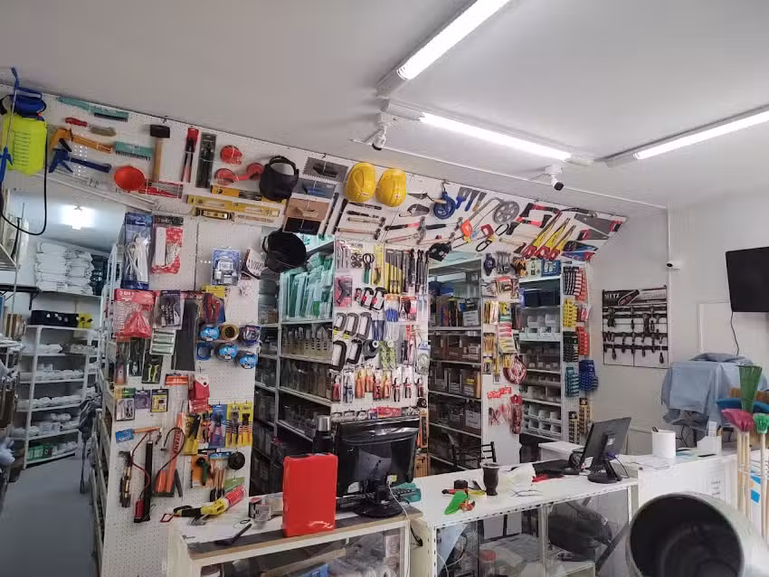 El Triangulo Materiales, Ferreteria y Corralon