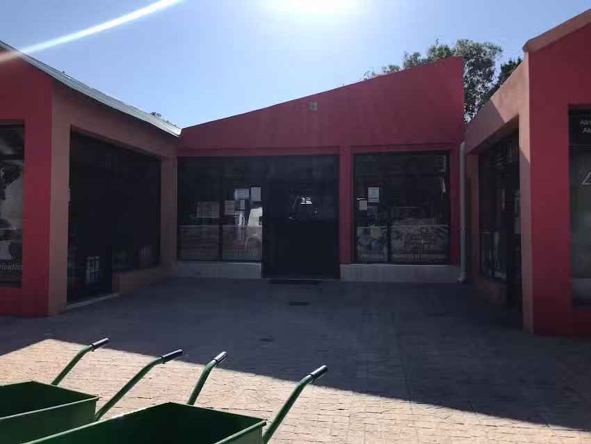 Ferreter&iacute;a Corral&oacute;n Hern&aacute;n