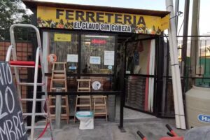 Ferreter&iacute;a El clavo sin cabeza
