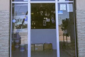 FERRETER&Iacute;A J & J