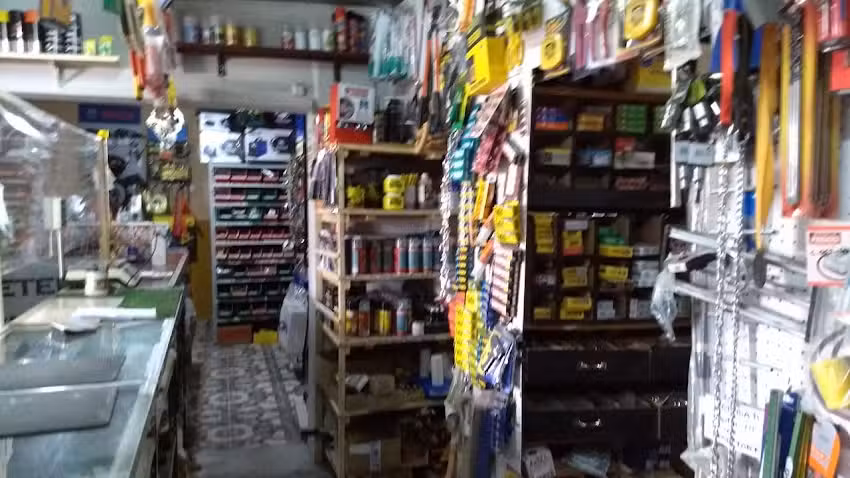 Ferreter&iacute;a La Curva