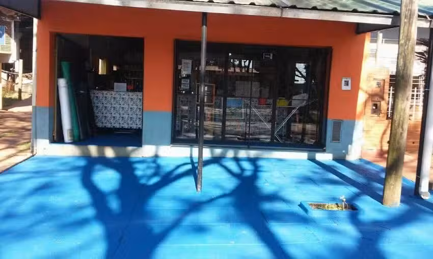 FERRETER&Iacute;A LA DUE&Ntilde;A