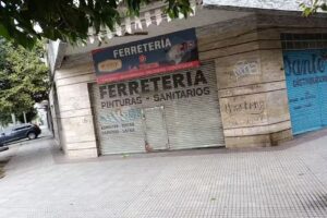 Ferreter&iacute;a La Plaza