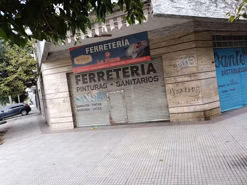 Ferreter&iacute;a La Plaza