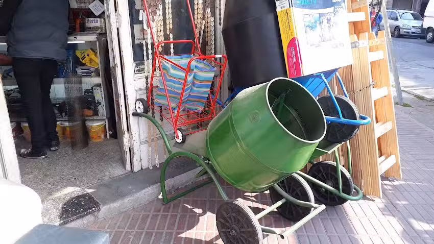 Ferreter&iacute;a &laquo;La plaza&raquo;