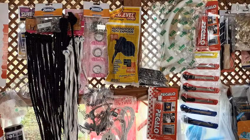 Ferreter&iacute;a La Roca