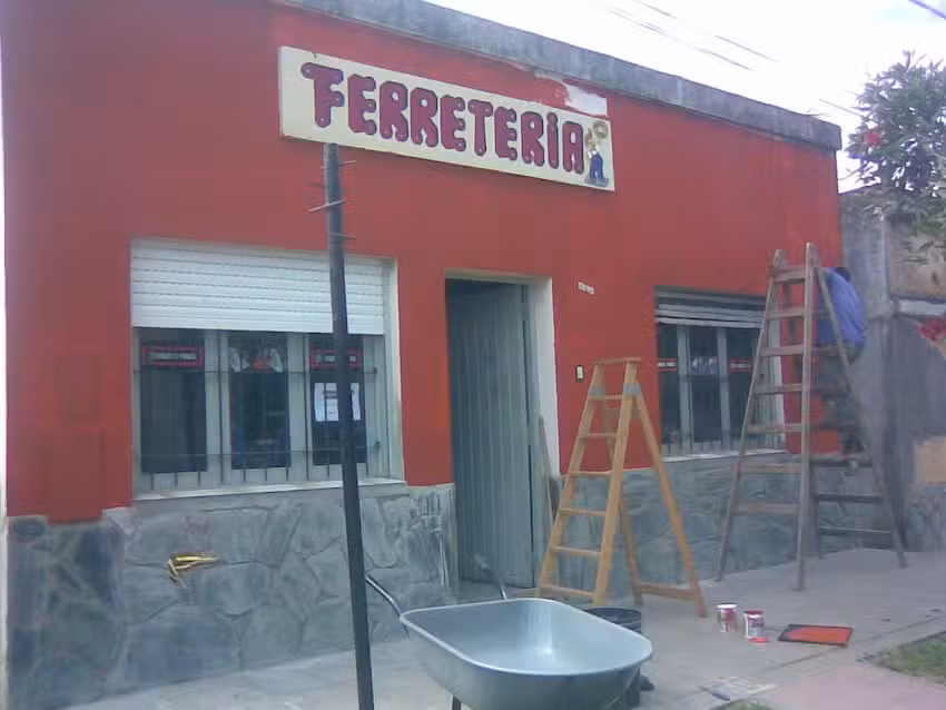 FERRETERIA LA TUERCA LOCA