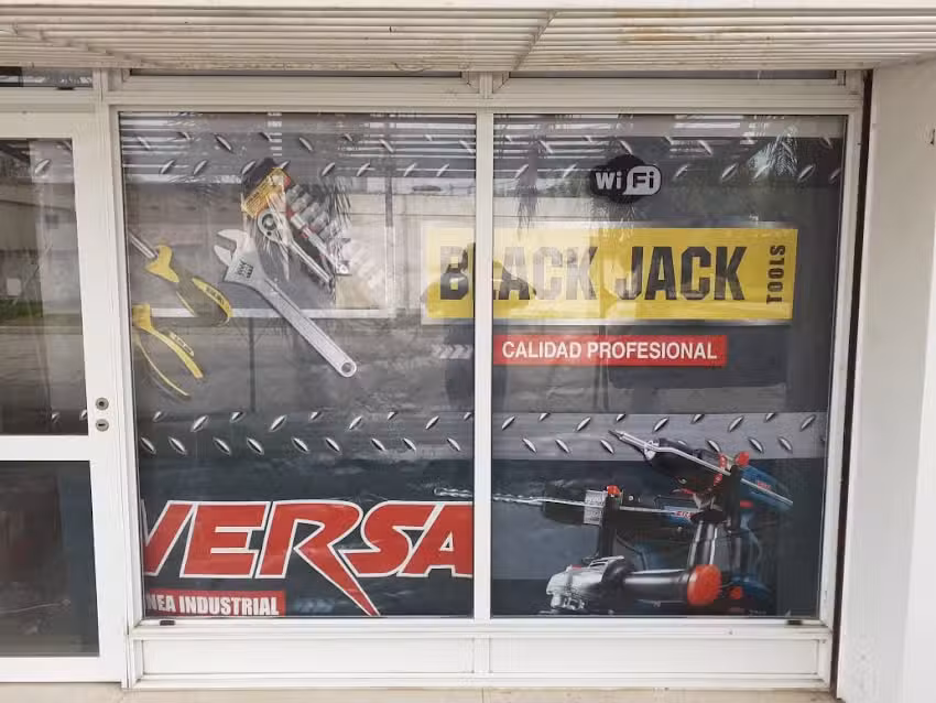 Ferreter&iacute;a Las Tres T 2