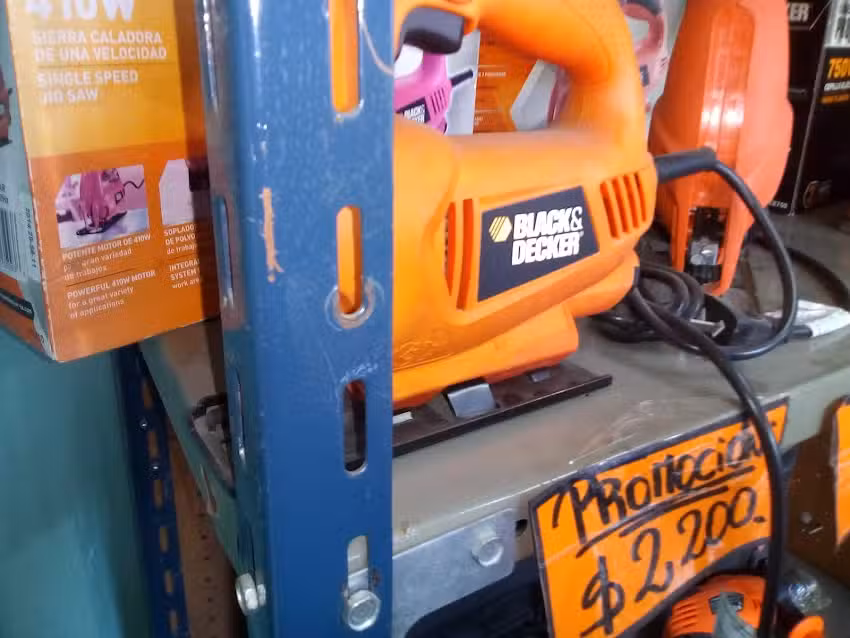 Ferreter&iacute;a M & N