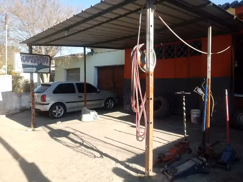 Ferreter&iacute;a Moyano