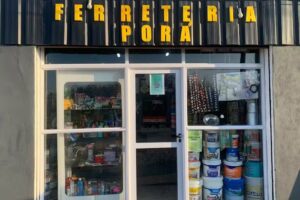 Ferreteria Pora by Cabildo 304