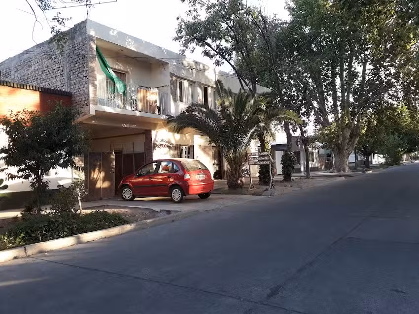 Ferreter&iacute;a y Corral&oacute;n Rebolloso