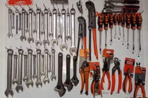 Ferreter&iacute;a y pintureria &laquo;PINCELADAS&raquo;