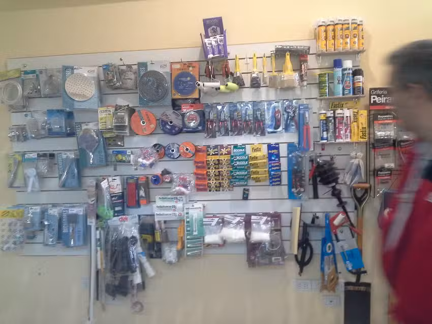 La Clarita &ndash; Materiales Para la Construccion