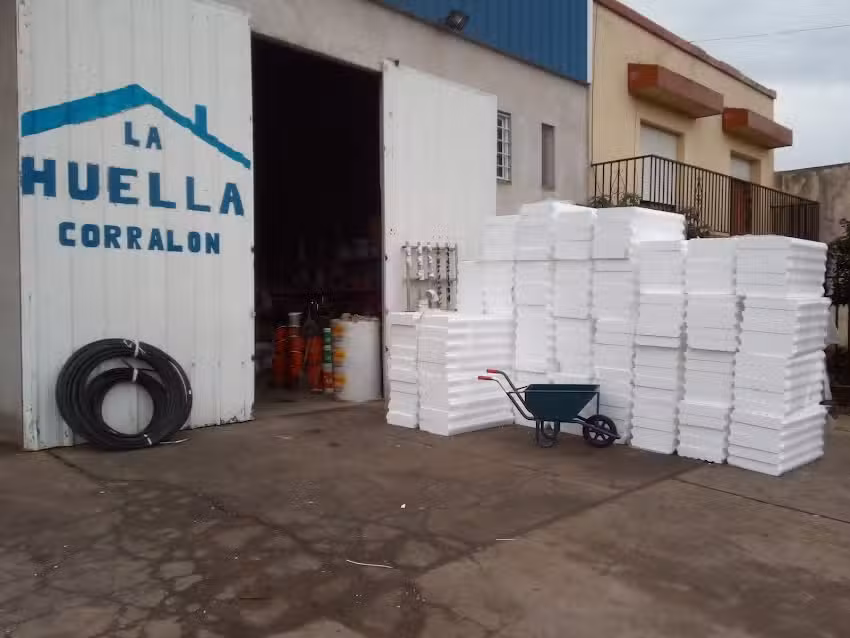 LA HUELLA ferreteria y mat de construcci&oacute;n