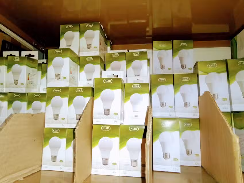 LAM FERRETER&Iacute;A