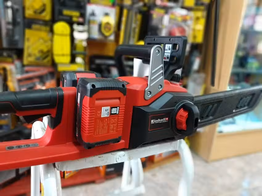 Los Enroscados Ferreteria