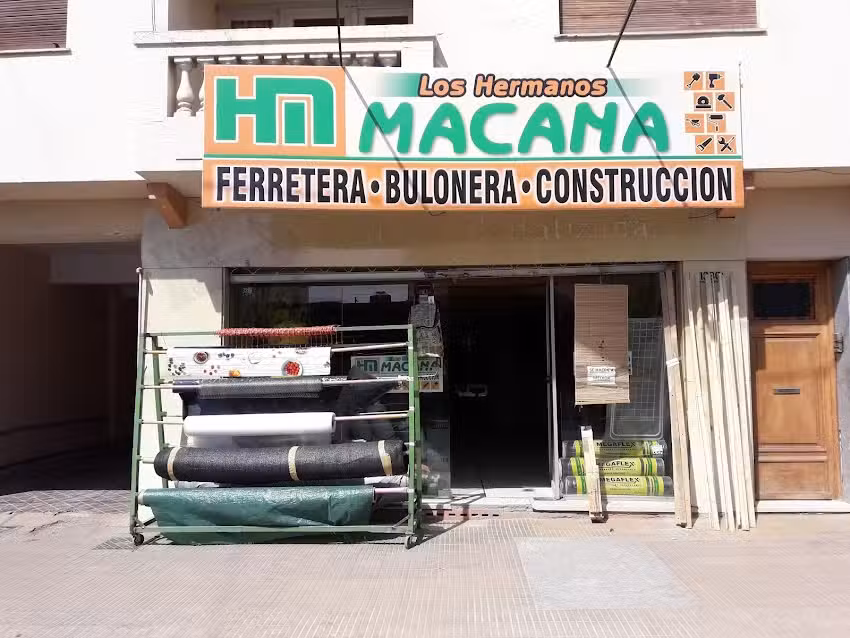 Los Hermanos Macana