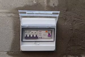 Materiales el&eacute;ctricos