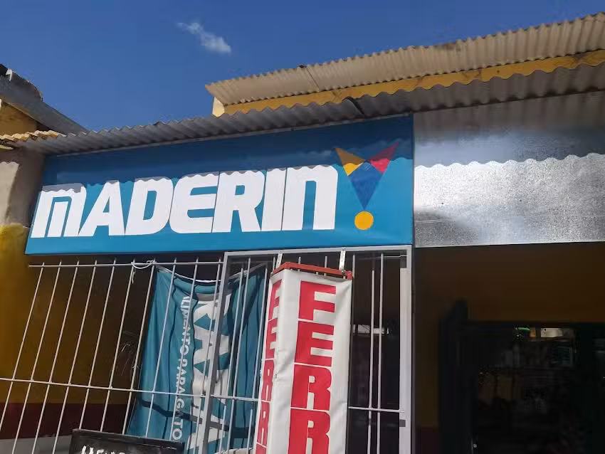 NO SE VENDE POR FACEBOOK NI POR WHATSAPP (no compren por esos medios )