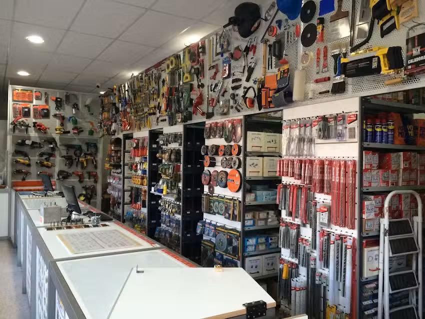 Nuevo Deposito &ndash; Ferreter&iacute;a industrial &ndash; Mat. De construcci&oacute;n