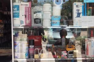 Pintureria y Ferreter&iacute;a Yeshia